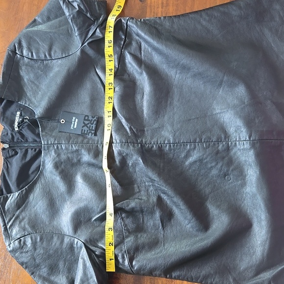 NWT Express Faux Leather Top Size Medium - Picture 8 of 11